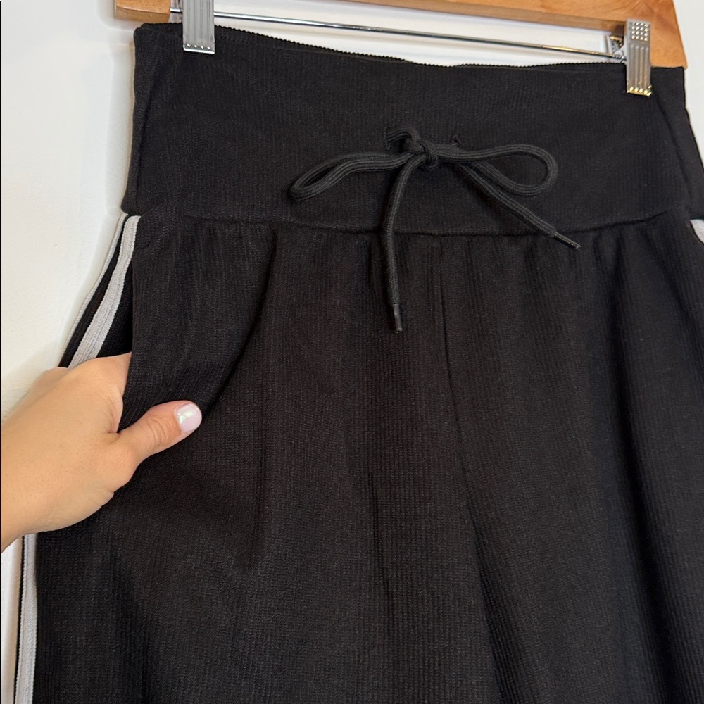NWOT Halara ribbed high waisted wide leg lounge pants size medium black - Picture 3 of 11